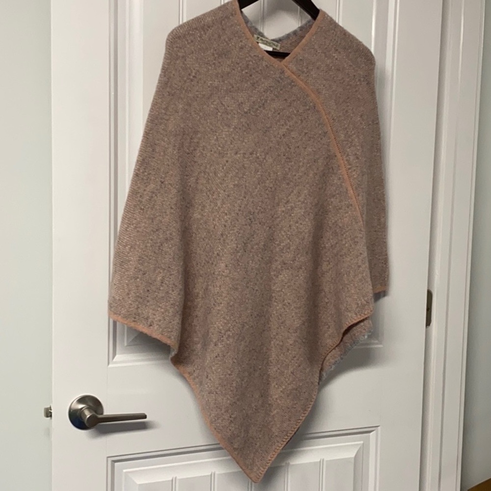 Beautiful Pink & Grey Wool-Blend Poncho - Picture 1 of 8